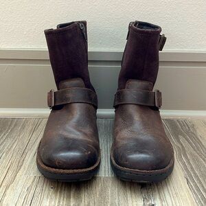 Men’s UGG winter waterproof boot.
